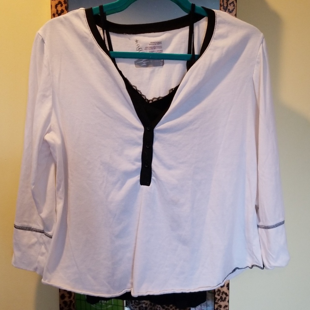 Two piece top Set size 2x.  B22